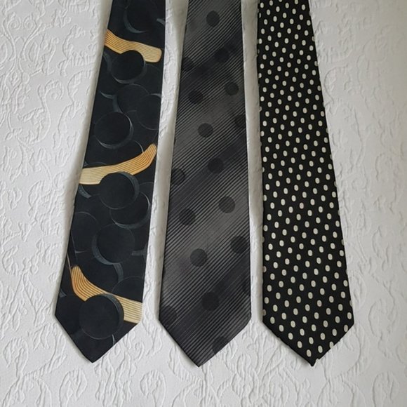 In Good Condition No Stains - Set Of Three Neck Ties - Picture 1 of 7